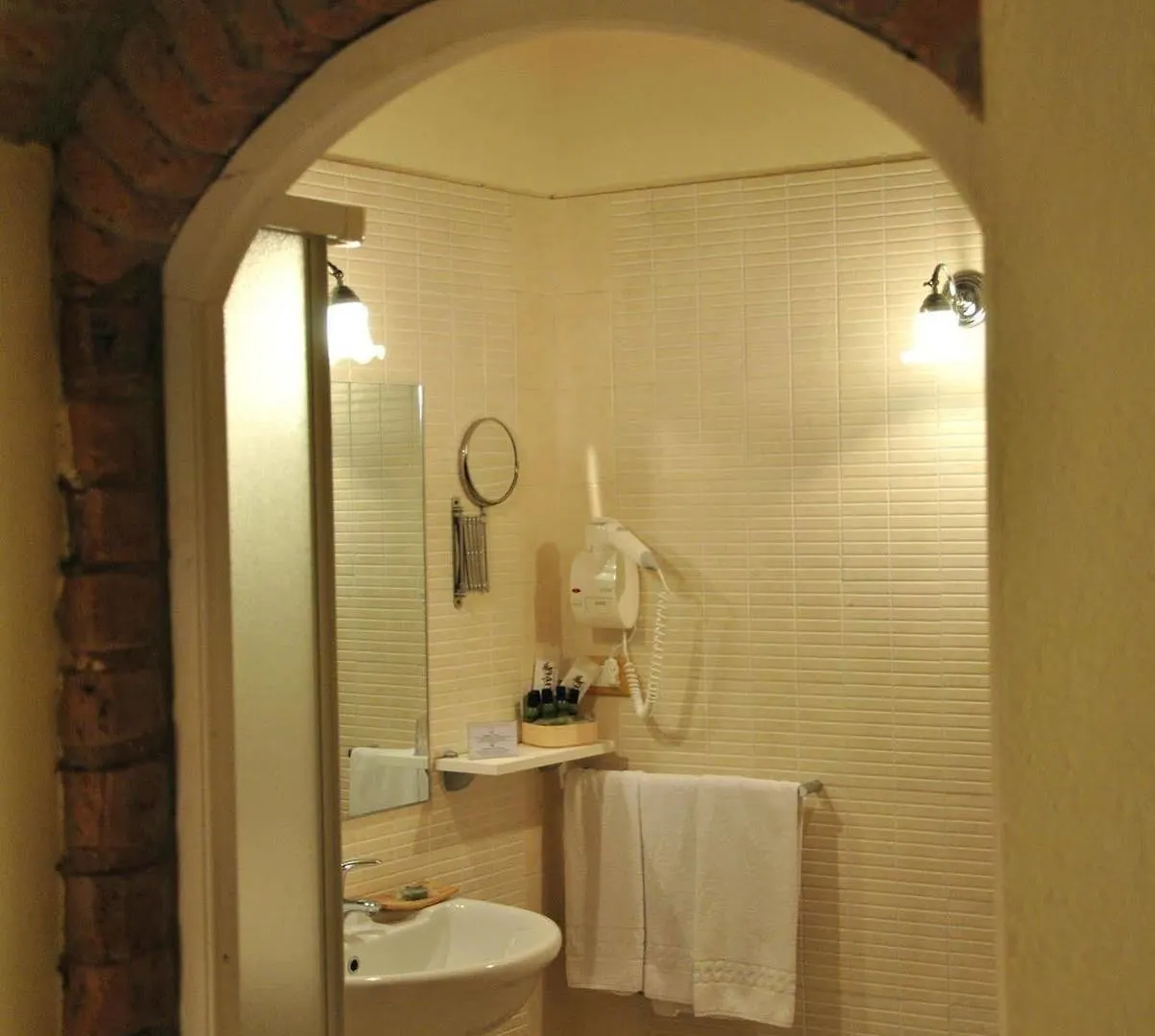 Hotel Villa San Michele Carmignano 3*,  Italy